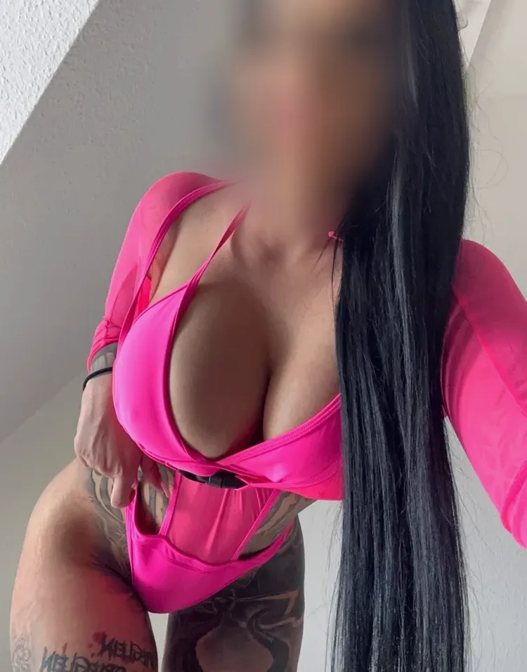 Birgit, 27